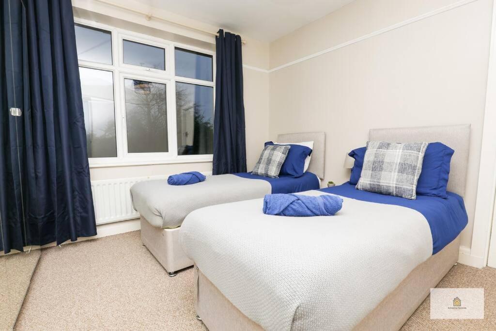 Modern 4-bedroom 2-bathroom With Off Road Parking In By Amazing Spaces Relocations Ltd Great Sankey